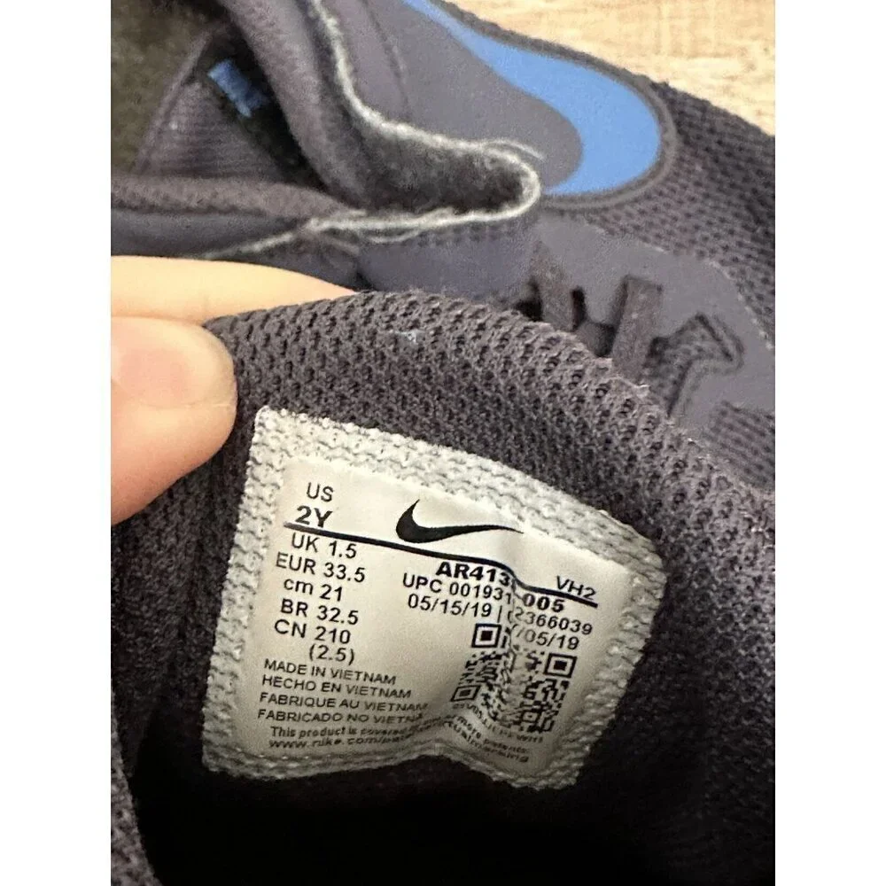 Nike Strap Sneakers